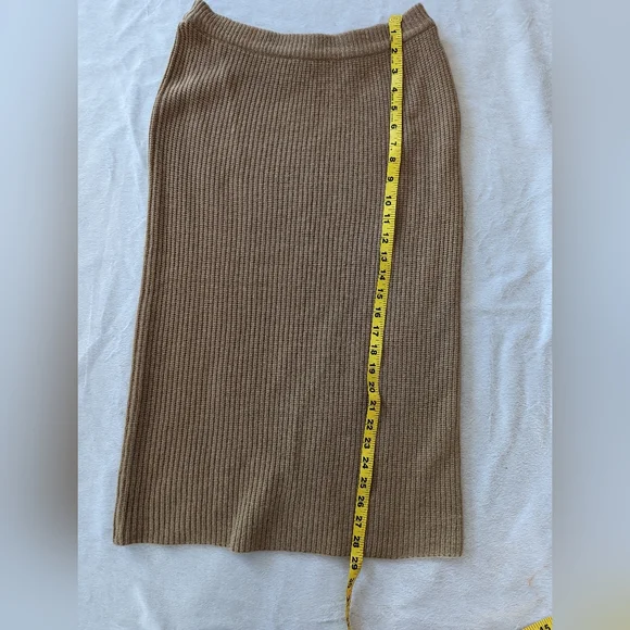 Vintage Christian Dior Tan Lambswool Midi Skirt - Picture 3 of 9